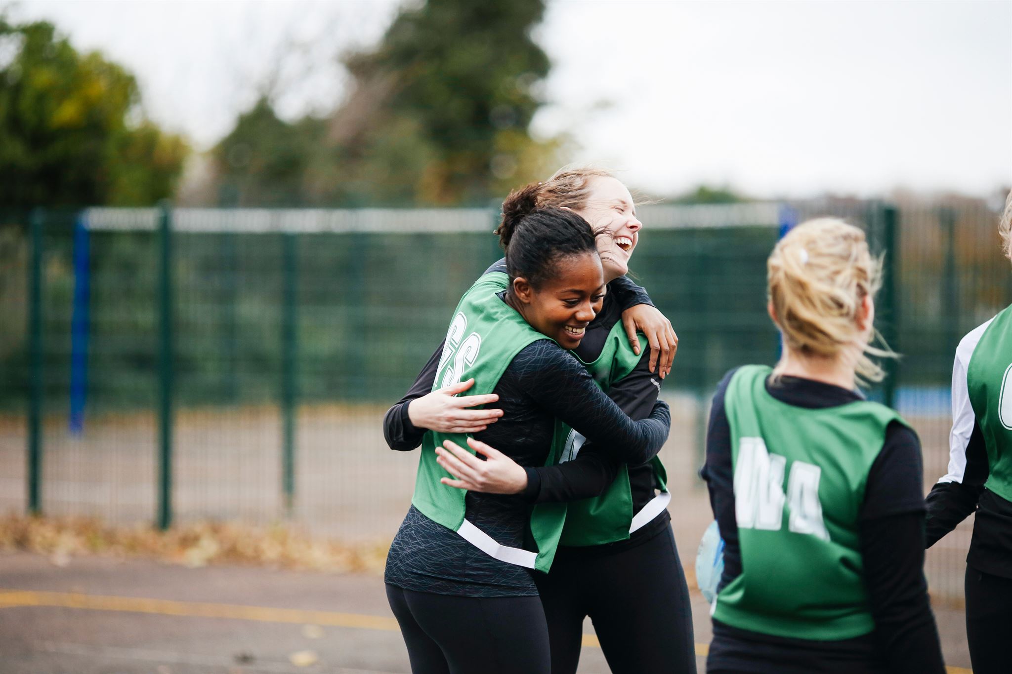 Athletes-hugging-on-the-field